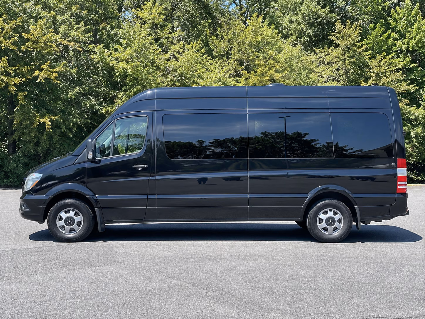 arrange transportation for your next convention or trade show 3